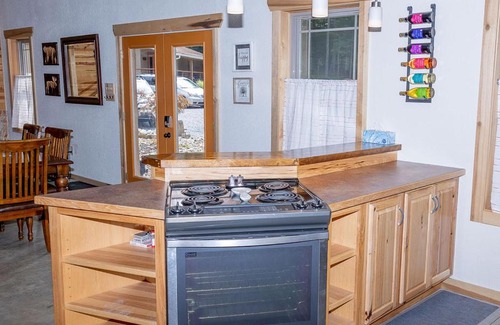 Flat Top House | Top-Rated Family Retreat at The Lodge at Camp Creek Cabins