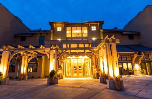 South Richland Hotel | Inviting Retreat at The Lodge at Columbia Point - Rated 9.2