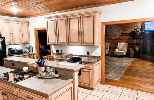 Oakland Cabin | Experience The Lodge at Enid Lake: Top-Rated Fishing Retreat