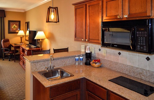 Flat Rock Hotel | Experience The Lodge at Flat Rock: Guest Rated 9.8/10 Stay
