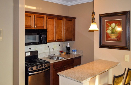 Flat Rock Hotel | Experience The Lodge at Flat Rock: Guest Rated 9.8/10 Stay