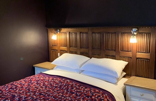 Hemingford Grey House | Discover The Lodge at Hemingford Grey House with Breakfast