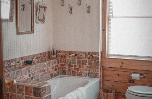 Spottswood Cabin | Exclusive Family Retreat at The Lodge at Joe Walker Hollow