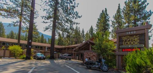 South Lake Tahoe Resort | Discover The Lodge at Lake Tahoe: Family-Friendly Retreat