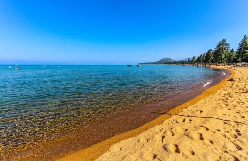 South Lake Tahoe Resort | Discover The Lodge at Lake Tahoe: Family-Friendly Retreat