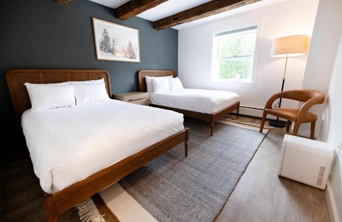Warren Hotel | Relax at The Lodge at Lincoln Peak with Family-Friendly Amenities
