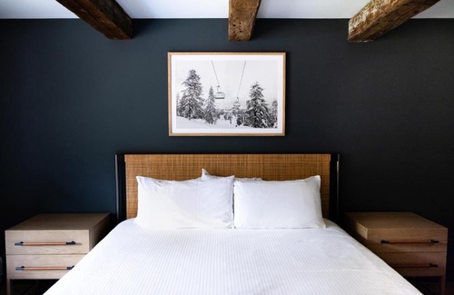 Warren Hotel | Relax at The Lodge at Lincoln Peak with Family-Friendly Amenities