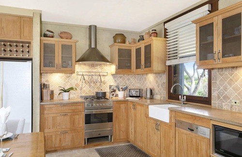Robertson House | Experience The Lodge at Linden Hall with Pool Access