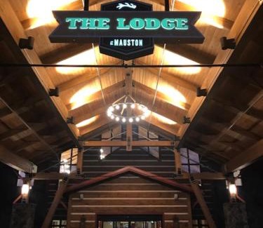 Mauston Hotel | Discover The Lodge at Mauston: Poolside Comfort Awaits