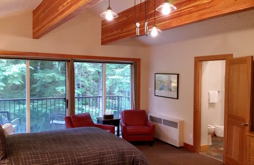 Terrace Cabin | Discover The Lodge at Skeena Landing - Rated 9.4/10!
