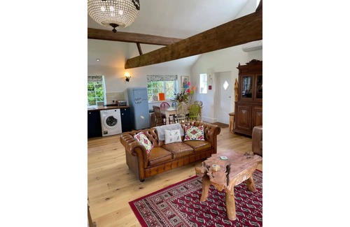 Skegness Cottage | Unforgettable Stay at The Lodge at Thorpe House, 10/10 Rated