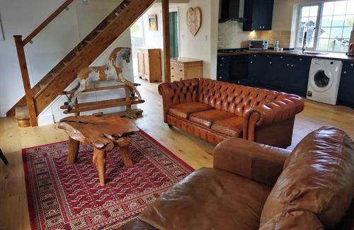 Skegness Cottage | Unforgettable Stay at The Lodge at Thorpe House, 10/10 Rated