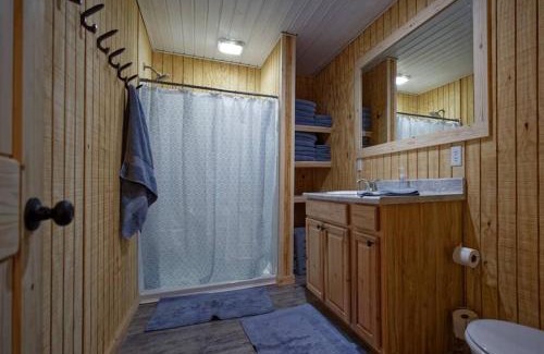 Welch House | Welch Lodge Retreat: Family and Pet-Friendly Getaway