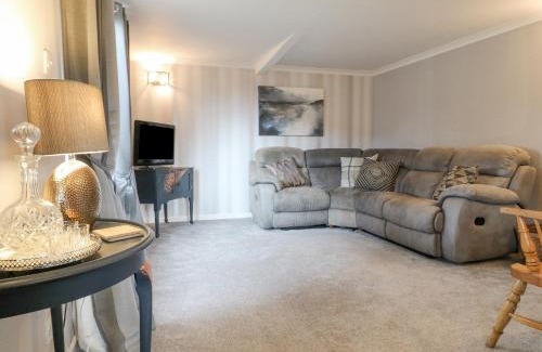 Milford House | Explore The Lodge at Wildersley Farm: Pet & Child Friendly Getaway