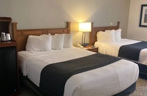 McHenry Hotel | Cozy Retreat at The Lodge at Wisp with Kitchen & Breakfast