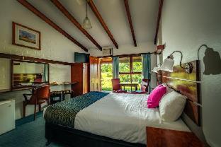 Bellingen Hotel | Discover The Lodge Bellingen: Pool, Hot Tub & Family-Friendly