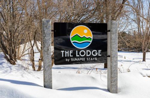 Sunapee Hotel | Unforgettable Stays at The Lodge by Sunapee: 10/10 Rated