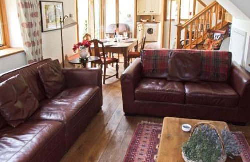 Ross-on-Wye House | Family-Friendly Retreat at The Lodge Farm Barn, 4-Star Stay