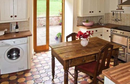 Ross-on-Wye House | Family-Friendly Retreat at The Lodge Farm Barn, 4-Star Stay