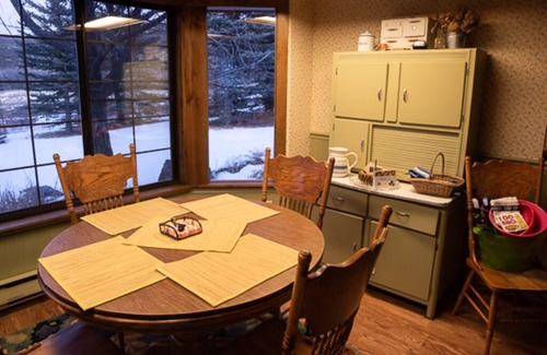 Mesa House | Explore The Lodge on the World's Largest Flattop Mountain