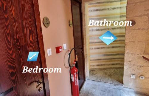 Cospicua Hotel | Discover The Lodge: Top-Rated Stay with Breakfast & Dining