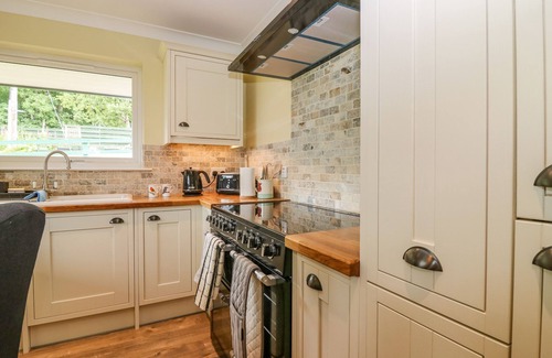 Murthly Cottage | Discover The Lodge: Pet-Friendly Cottage in Blairgowrie