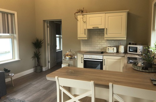 South Tipperary Cabin | Inviting Lodge in Rural Tipperary Near Kilkenny - 10/10 Rated