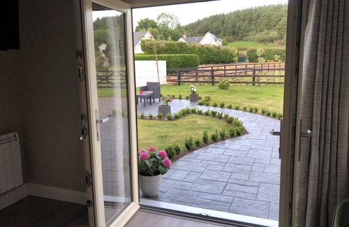 South Tipperary House | Pet-Friendly Retreat at The Lodge - Tipperary & Kilkenny