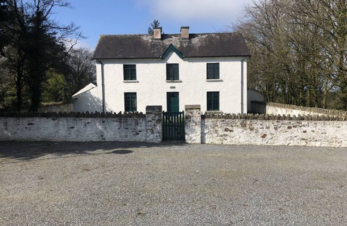 South Tipperary House | Pet-Friendly Retreat at The Lodge - Tipperary & Kilkenny