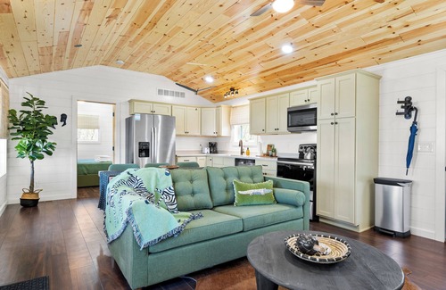 Williamstown Cabin | Exclusive Stays at The Lodges at Eden Reserve - Top Rated 10/10