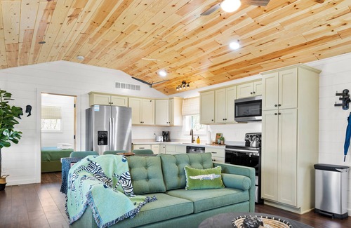 Williamstown Cabin | Exclusive Stays at The Lodges at Eden Reserve - Top Rated 10/10