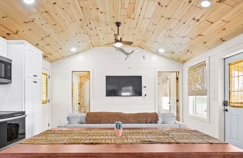 Williamstown Cabin | Exclusive Stays at The Lodges at Eden Reserve - Top Rated 10/10