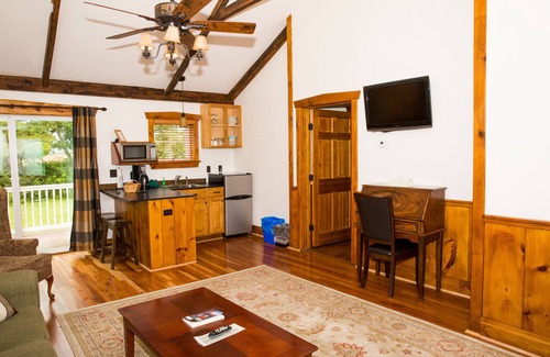 Gettysburg Cabin | Discover The Lodges at Gettysburg: Eco-Friendly Retreat