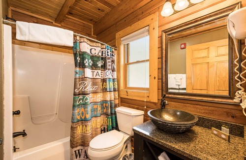 McHenry Hotel | Discover The Lodges at Sunset Village: Eco-Friendly Retreat