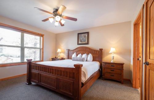 Indian Point Resort | Discover The Lodges at Table Rock: Family-Friendly Retreat