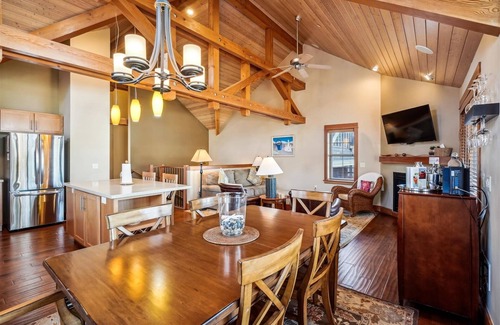 Tolovana Park House | Exquisite Lodges B-2 - Family and Pet-Friendly Retreat
