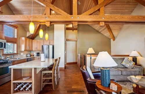 Tolovana Park House | Exquisite Lodges B-2 - Family and Pet-Friendly Retreat