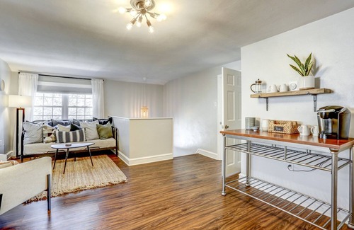 Lancaster House | Elevated Comfort at The Loft at Riverside - Guest Rated 10/10