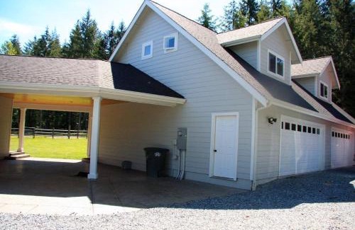 McKenna House | Guest Rated 10/10 at The Loft At Nisqually Highland Ranch