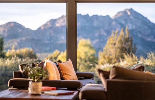 Coles Bay House | Discover The Loft: Family-Friendly with Top Amenities