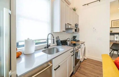 Olde Towne East Apartment | Discover The Loft Columbus Center: Family-Friendly Stay