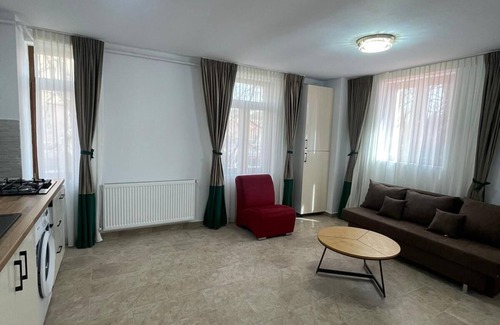 Bucharest Apartment | Discover Family-Friendly Comfort at The Loft Gara de Nord