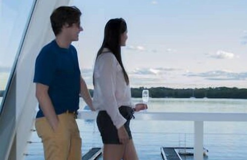 Kilaben Bay Cottage | Unwind at The Loft, Lake Macquarie: Spa & Hot Tub Retreat