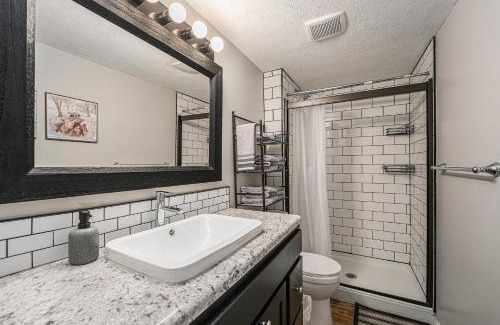 John Ball Park Apartment | Modern Comfort Awaits at The Loft Life Corporate Housing