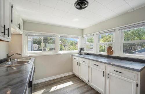John Ball Park Apartment | Modern Comfort Awaits at The Loft Life Corporate Housing