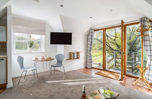 Chipping Campden Cottage | Explore Cotswolds from The Loft with Delicious Breakfast
