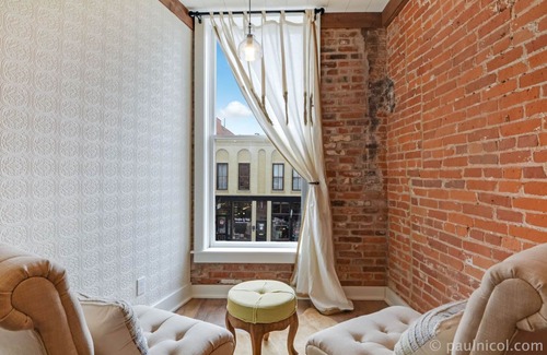 Galena House | Elle & Beck's Loft Suite: Perfect for Families with Spa Access