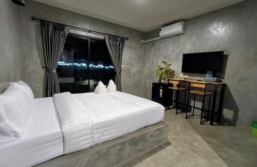 Prawet Apartment | Budget-Friendly The Loftel Resort with Pet-Friendly Perks