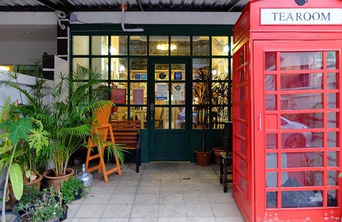 Huay Kaew Bed & Breakfast | Budget-Friendly Getaway at The London Tearoom