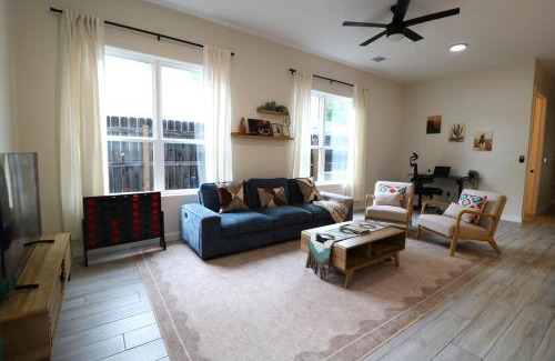 MLK House | The Lone Star Lodge Cowboy Retreat